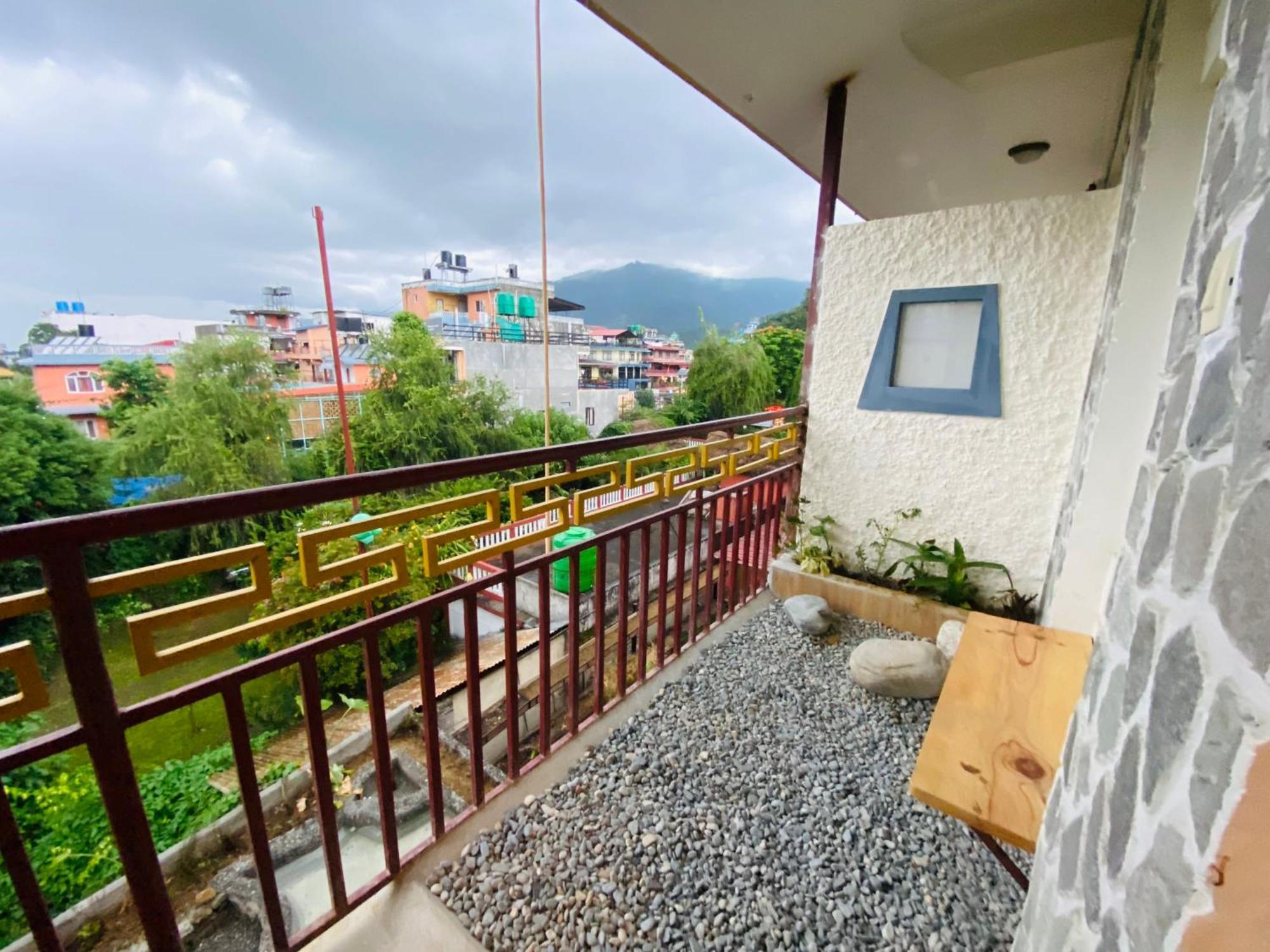 Three Jewels Boutique Hotel Pokhara Exterior photo