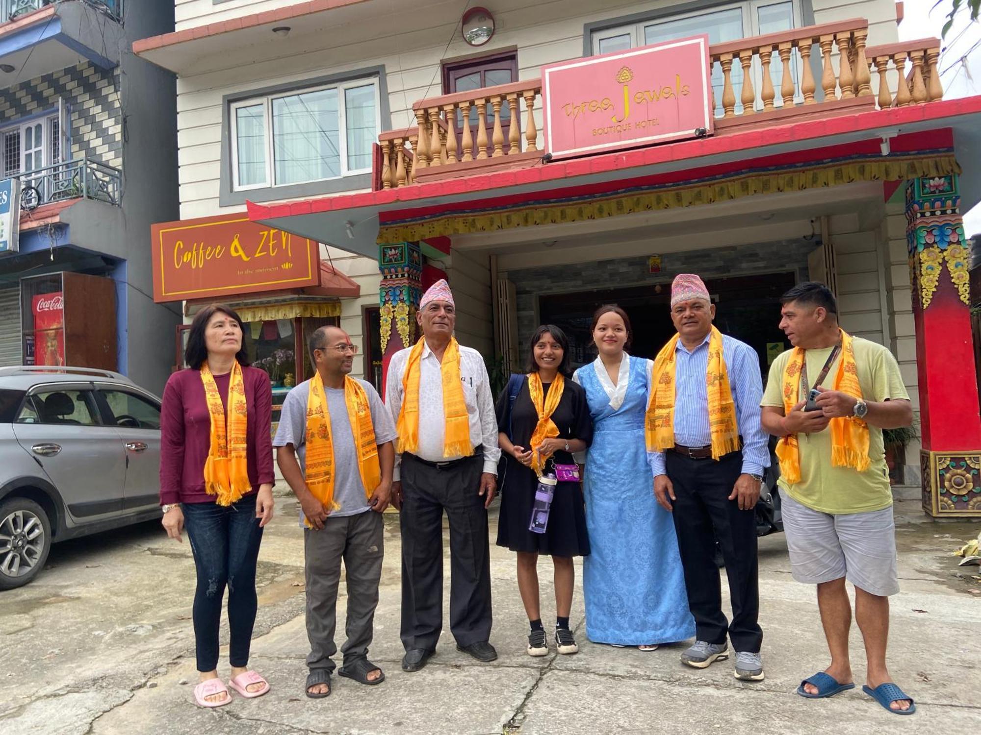 Three Jewels Boutique Hotel Pokhara Exterior photo